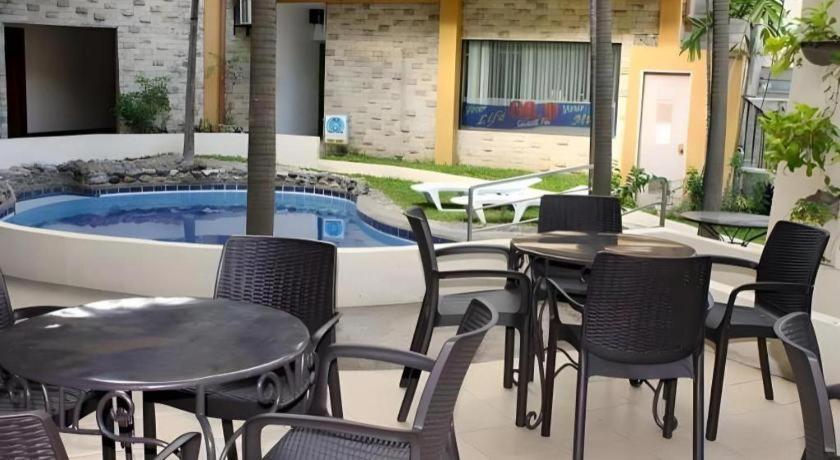 Vacation Hotel Cebu Eksteriør billede